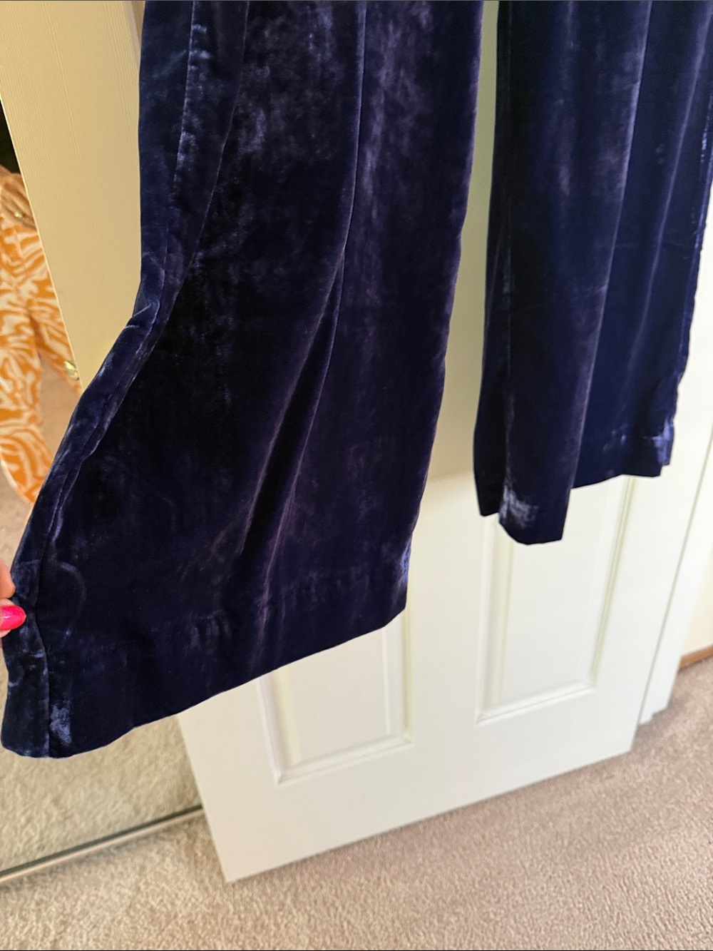 Anthropologie Velvet Wide-Leg Pants in Deep Navy - Picture 5 of 8